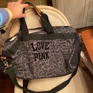 💕SALE💕 RARE Vintage VS LOVE PINK Black Cheetah Duffel Bag🖤